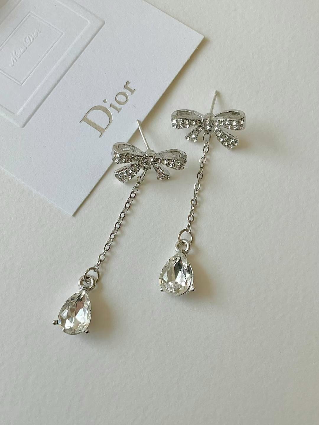 Bow Teardrop Rhinestone Drop Earrings