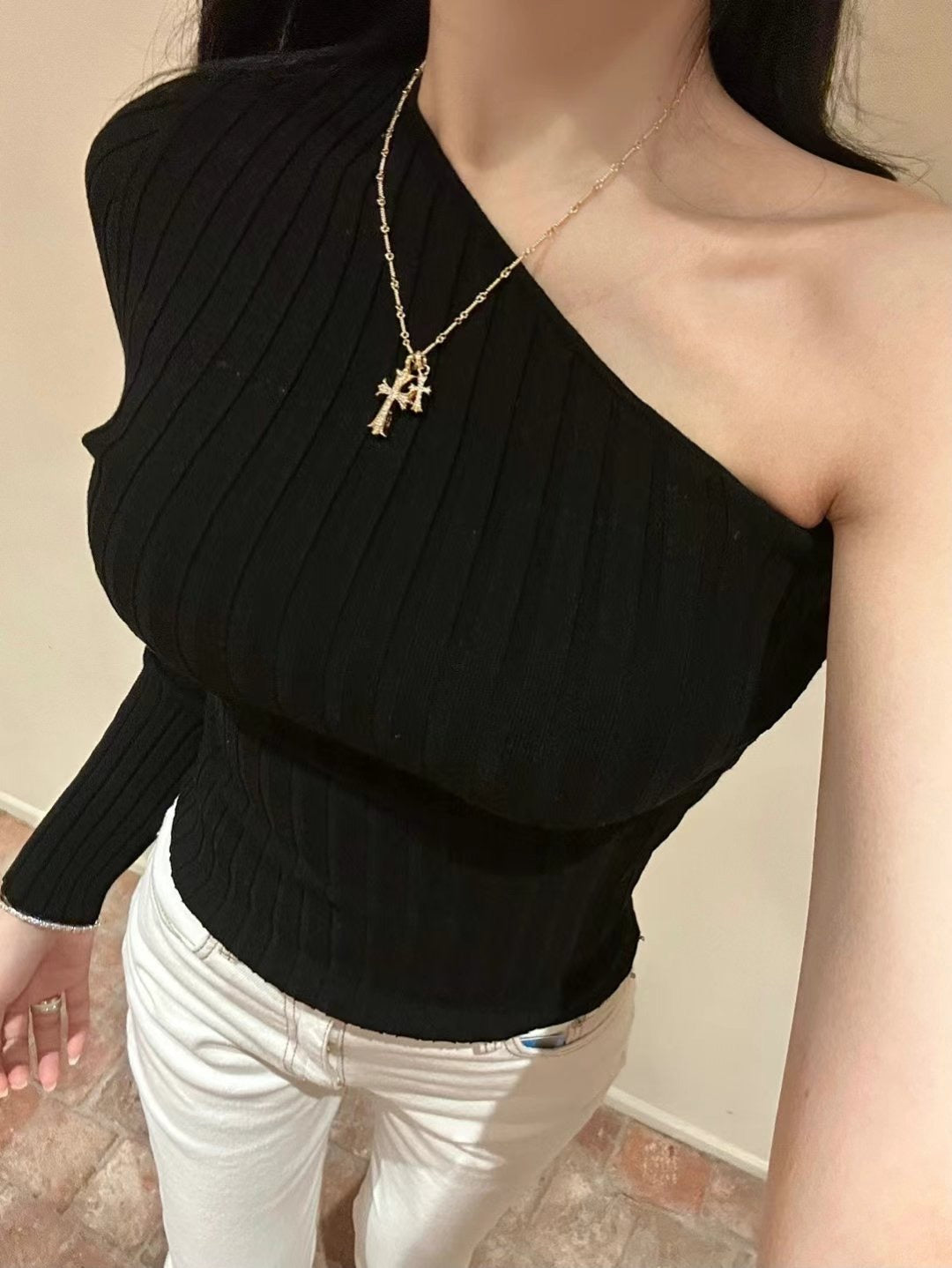 One Shoulder Long Sleeved Knit Top