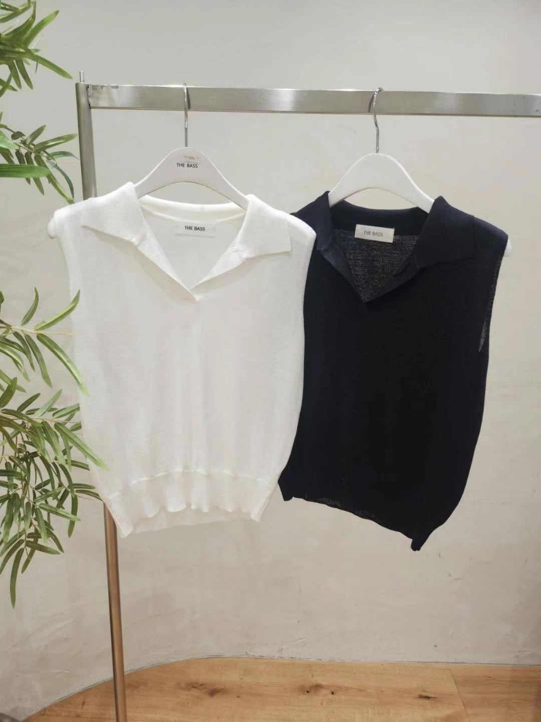 Collar Sleeveless Knit Top