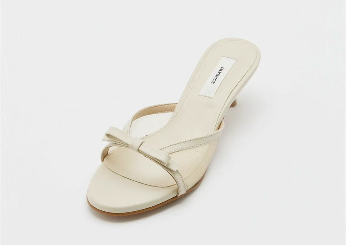 Ribbon Round Toe Sandals