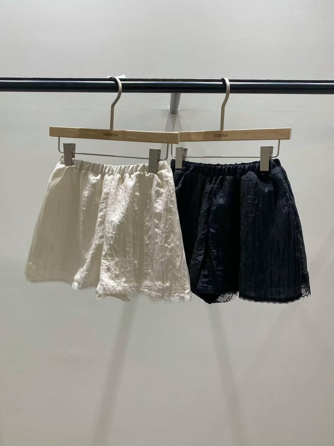 Textured Lace Shorts *2 Colors