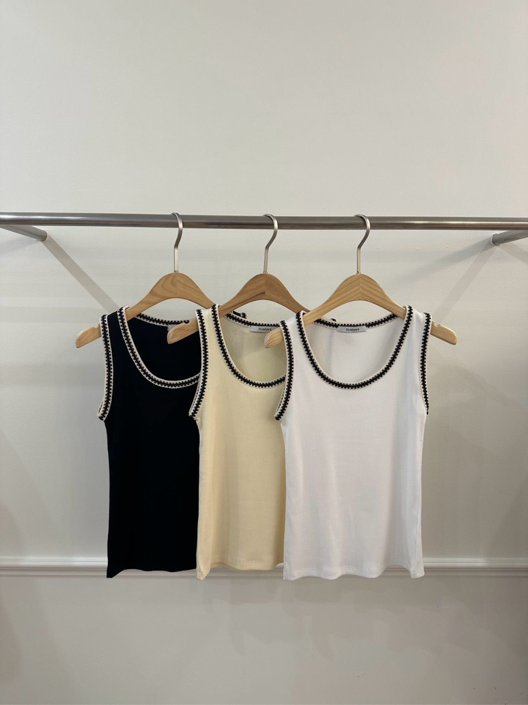 Contrast Scoop Neck Tank Top *3 Colors