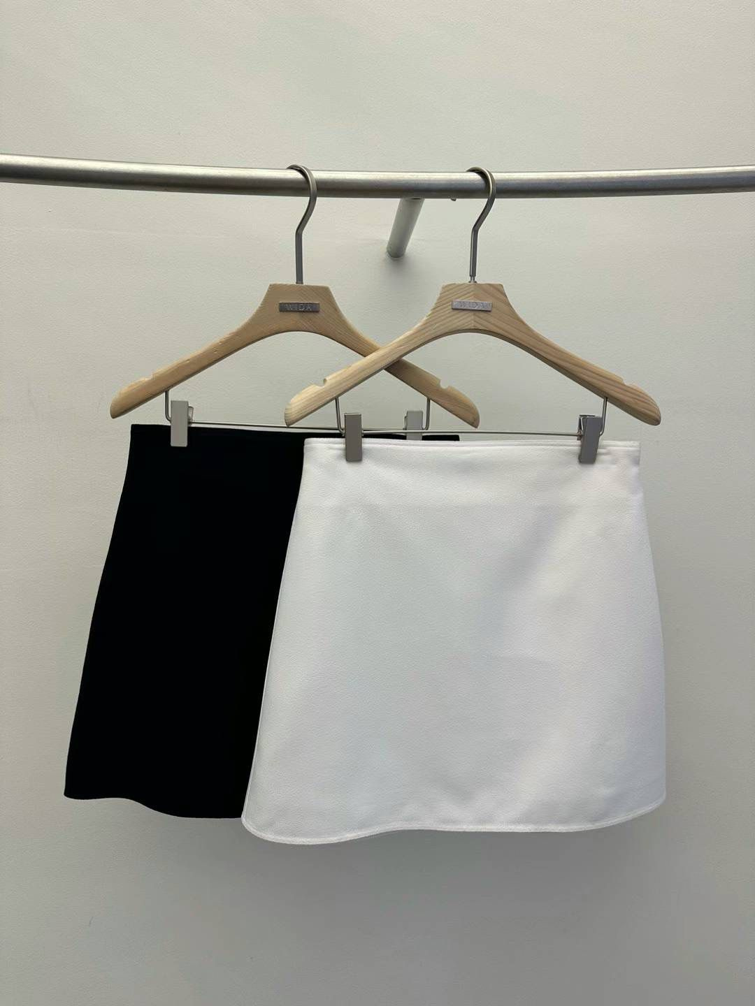 High Waisted Skirt *2 Colors