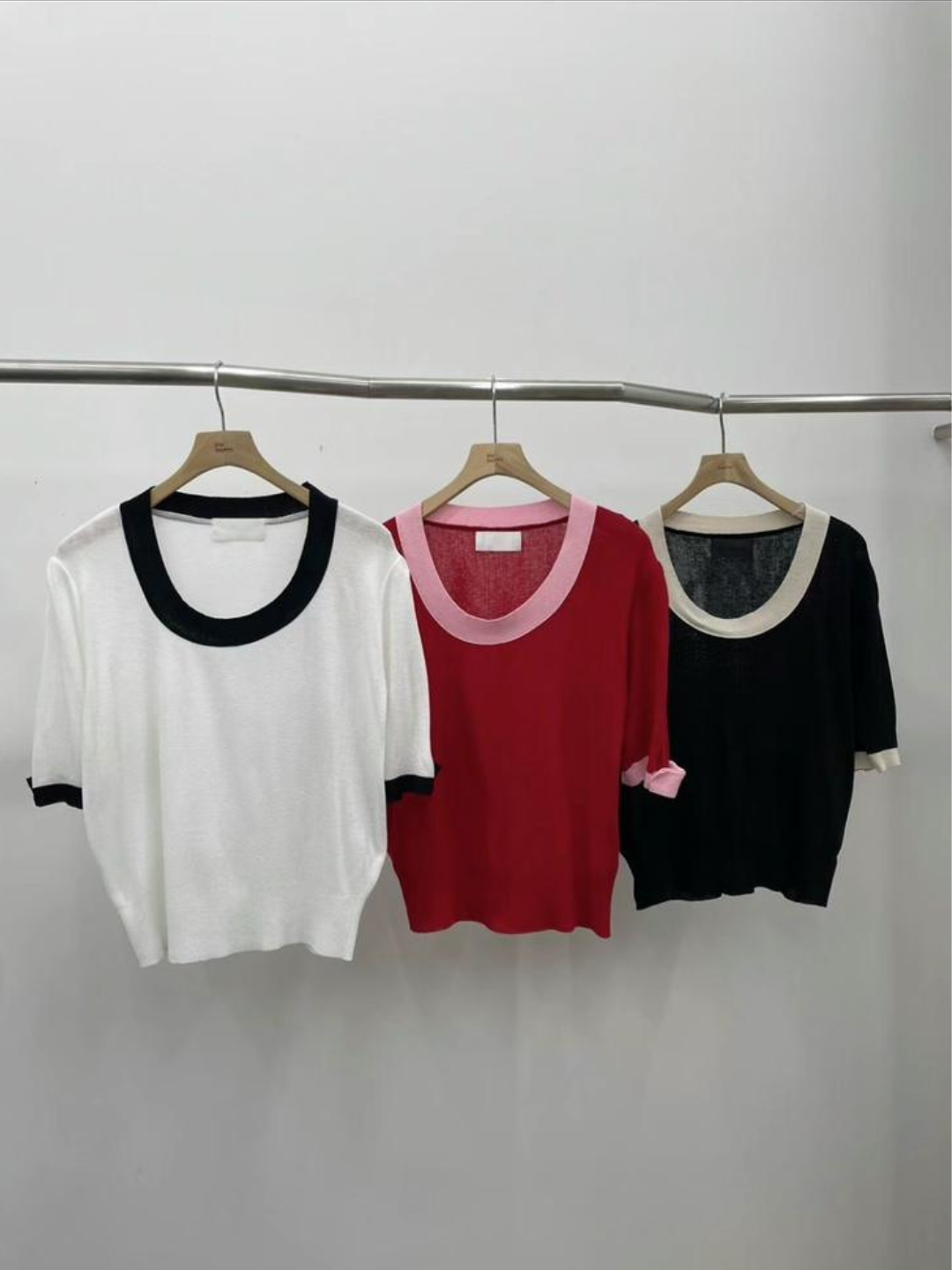 Contrast Trim Short Sleeved T-Shirt *3 Colors