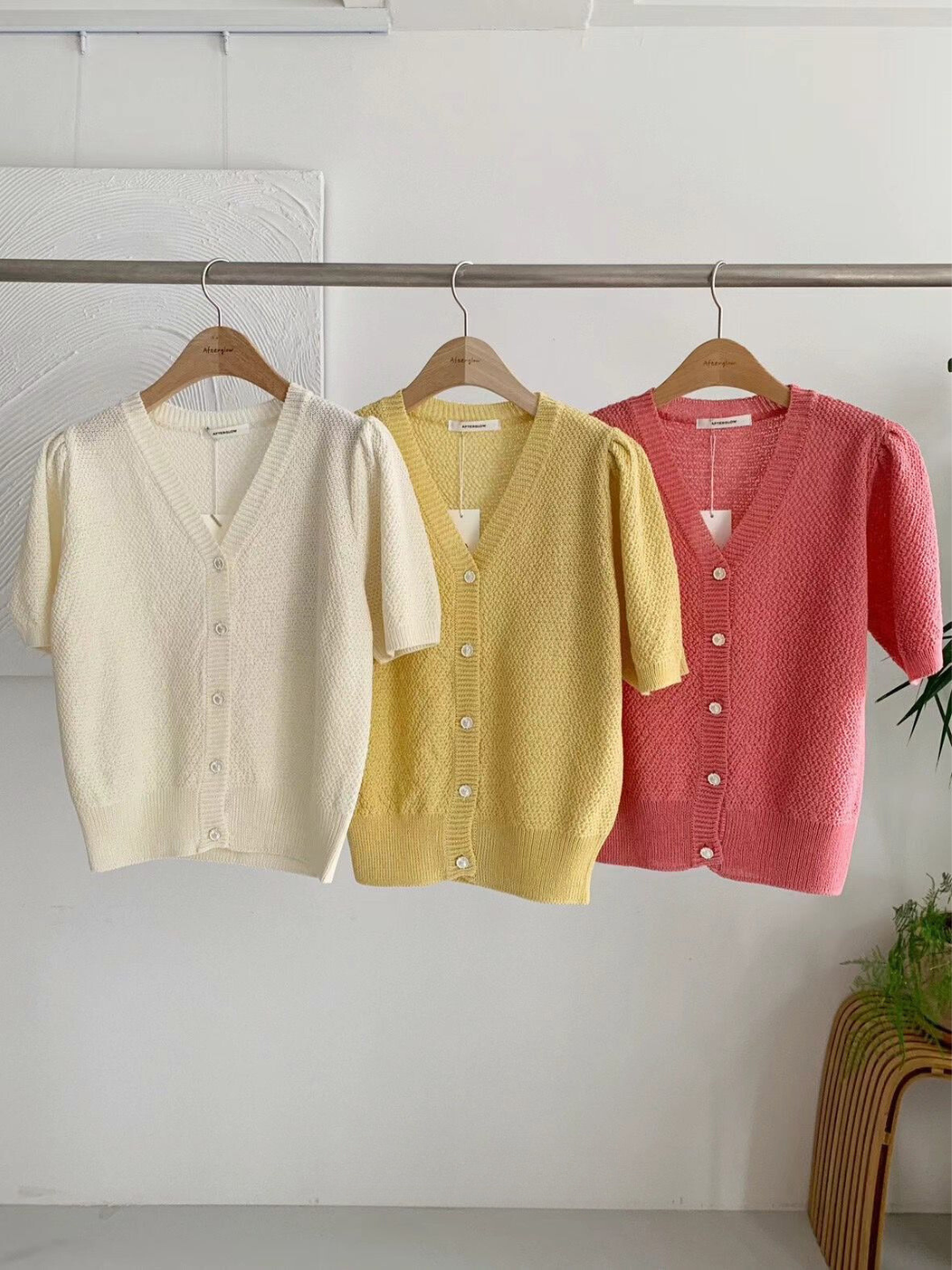 V-neck Short Sleeved Knitted Cardigan *3 Colors