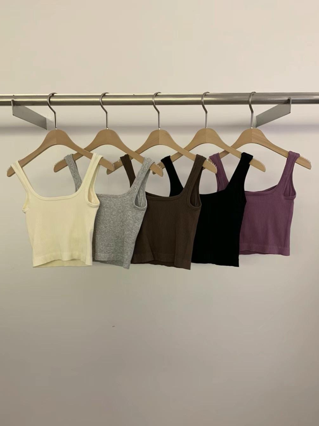 Ribbed-Knit Padded Tank Top *5 Colors