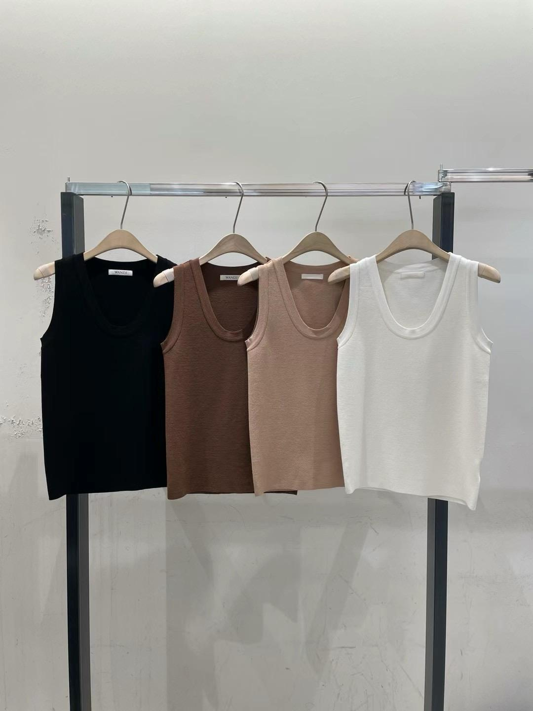 Scoop Neck Sleeveless Knit Tank-top *4 Colors