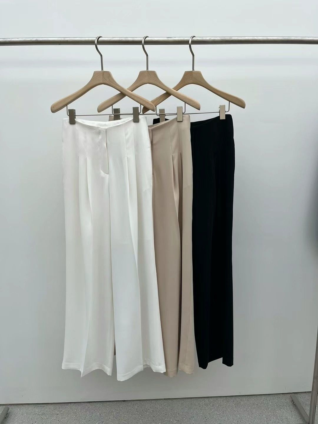 Wide-leg Pleated Pants *3 Colors