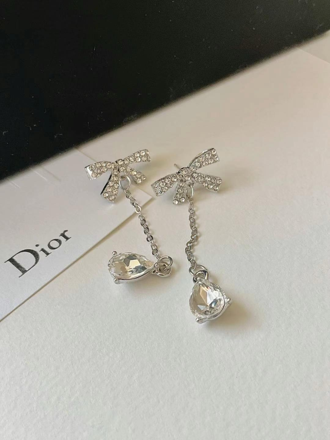 Bow Teardrop Rhinestone Drop Earrings