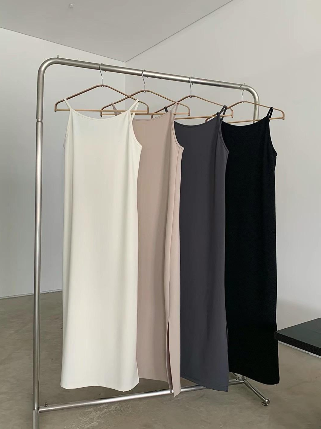 Sleeveless Knitted Slit Long Dress *4 Colors