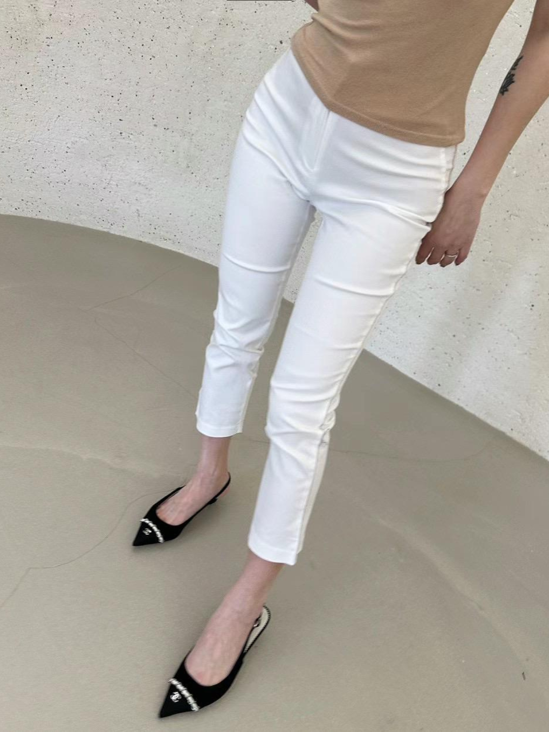 One-line Satin Capri Pants *2 Colors