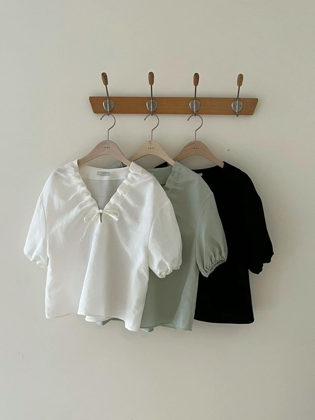 Ruffled Short-sleeved Blouse Top *3 Colors