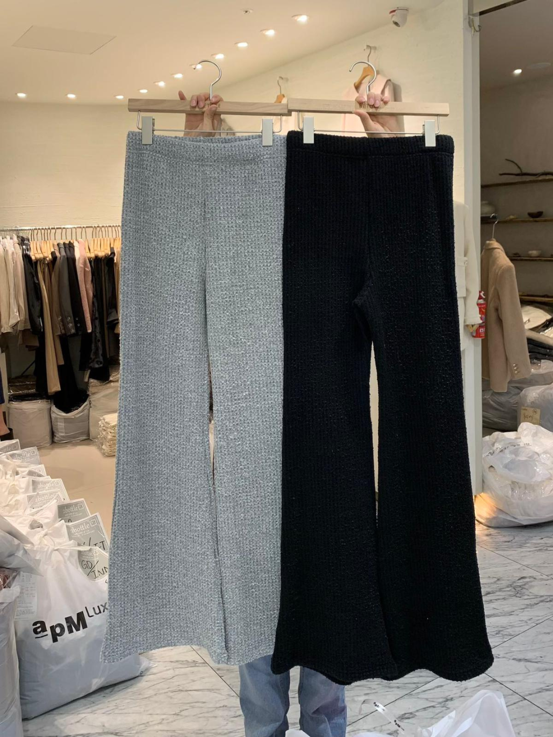 Waffle-Knit Flared Pants *2 Colors