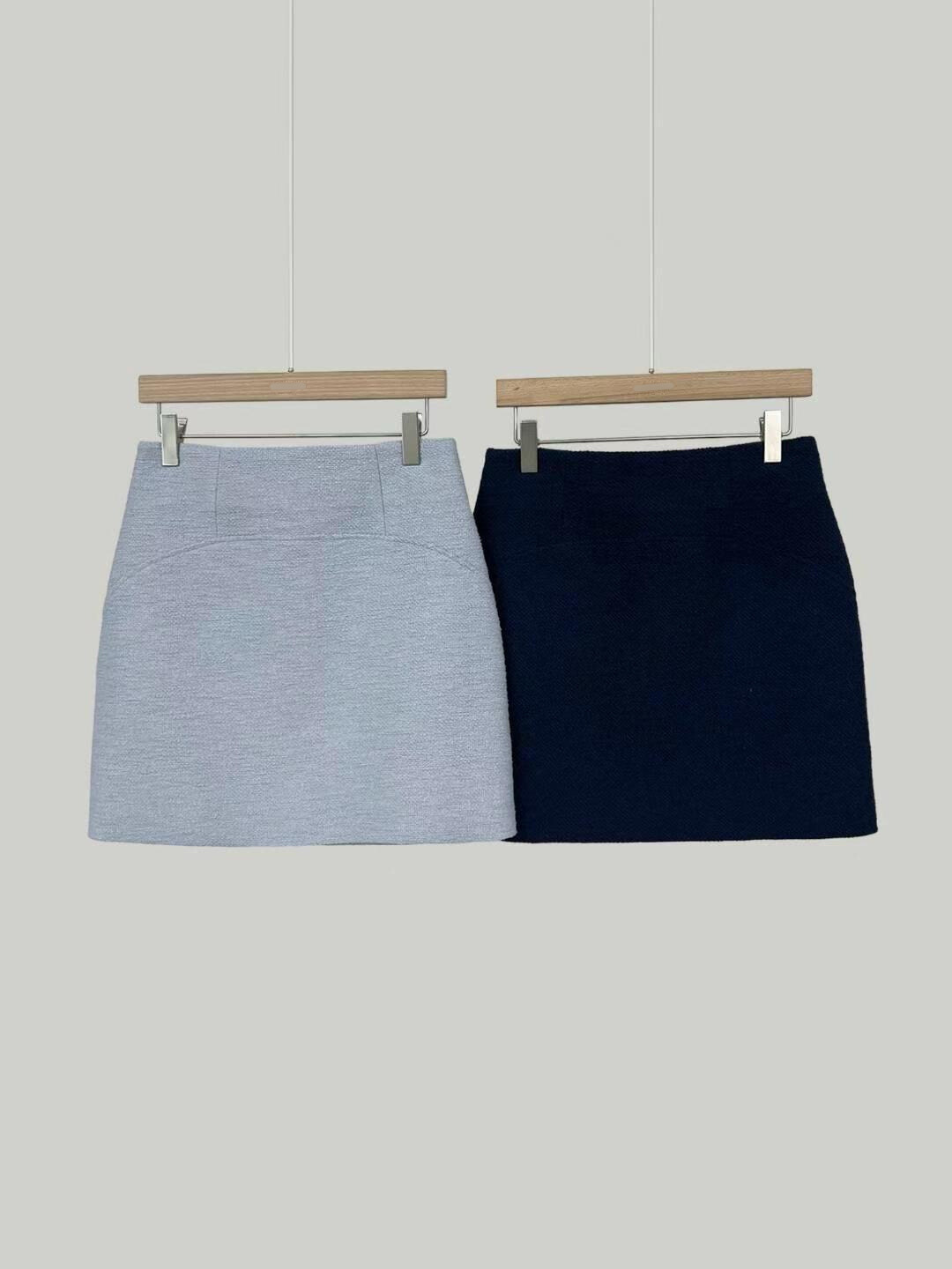 High-waist Textured Knitted Skirt *2 Colors