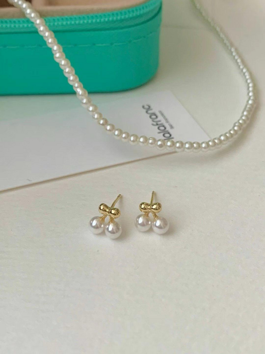 Two-Pearls Earrings
