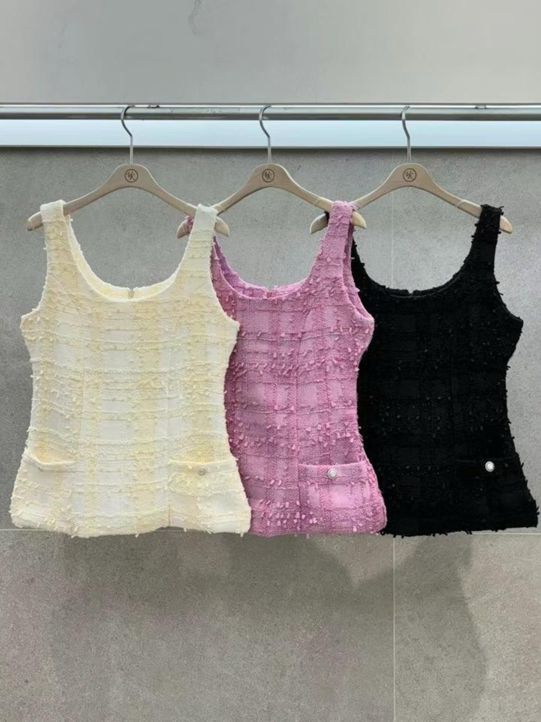 Scoop Neck Sleeveless Tweed Top *3 Colors