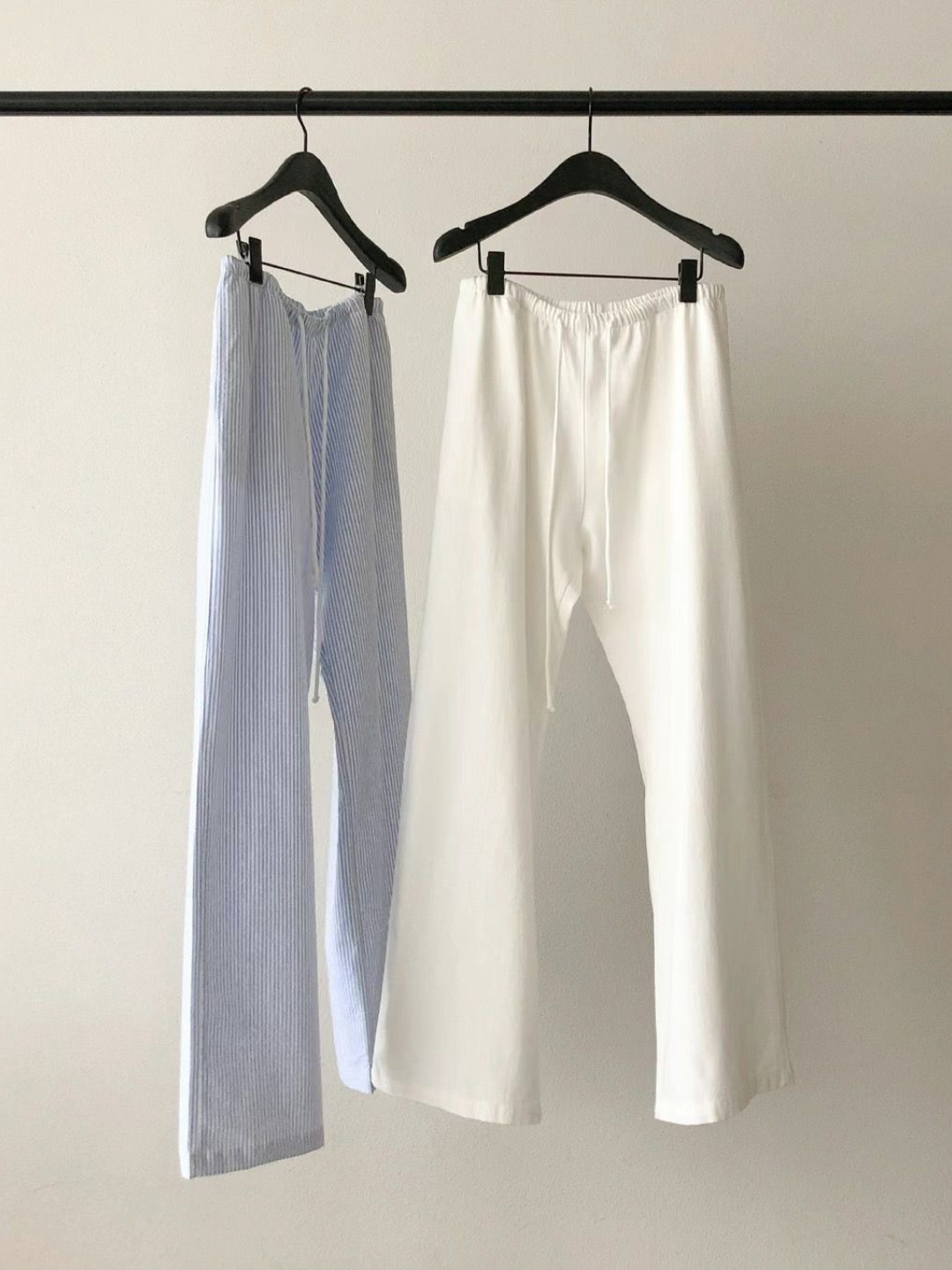 Drawstring-waist Flared Pants *2 Colors