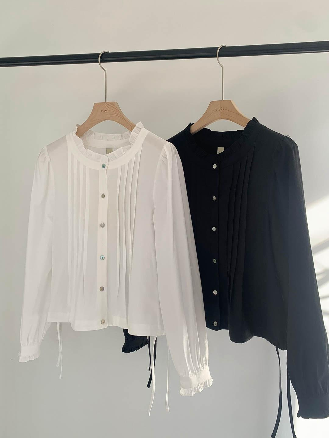 Ruffled Collar Pleated Shirt *2 Colors