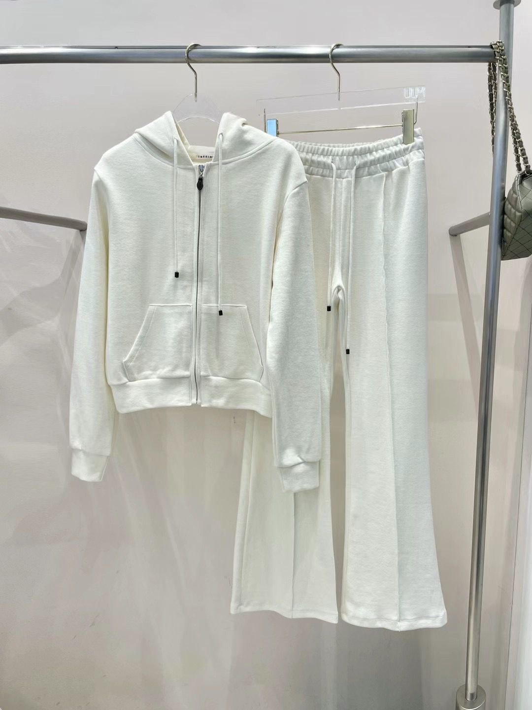 Full-zip Hooded Sweater & Wide-leg Pants Set *2 Colors