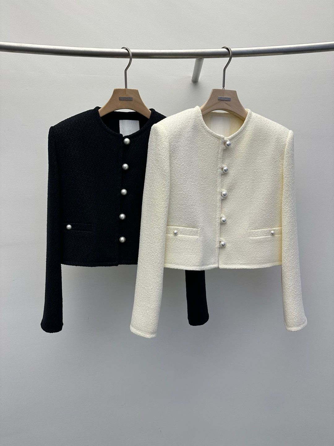 Button-down Knitted Crop Jacket *2 Colors