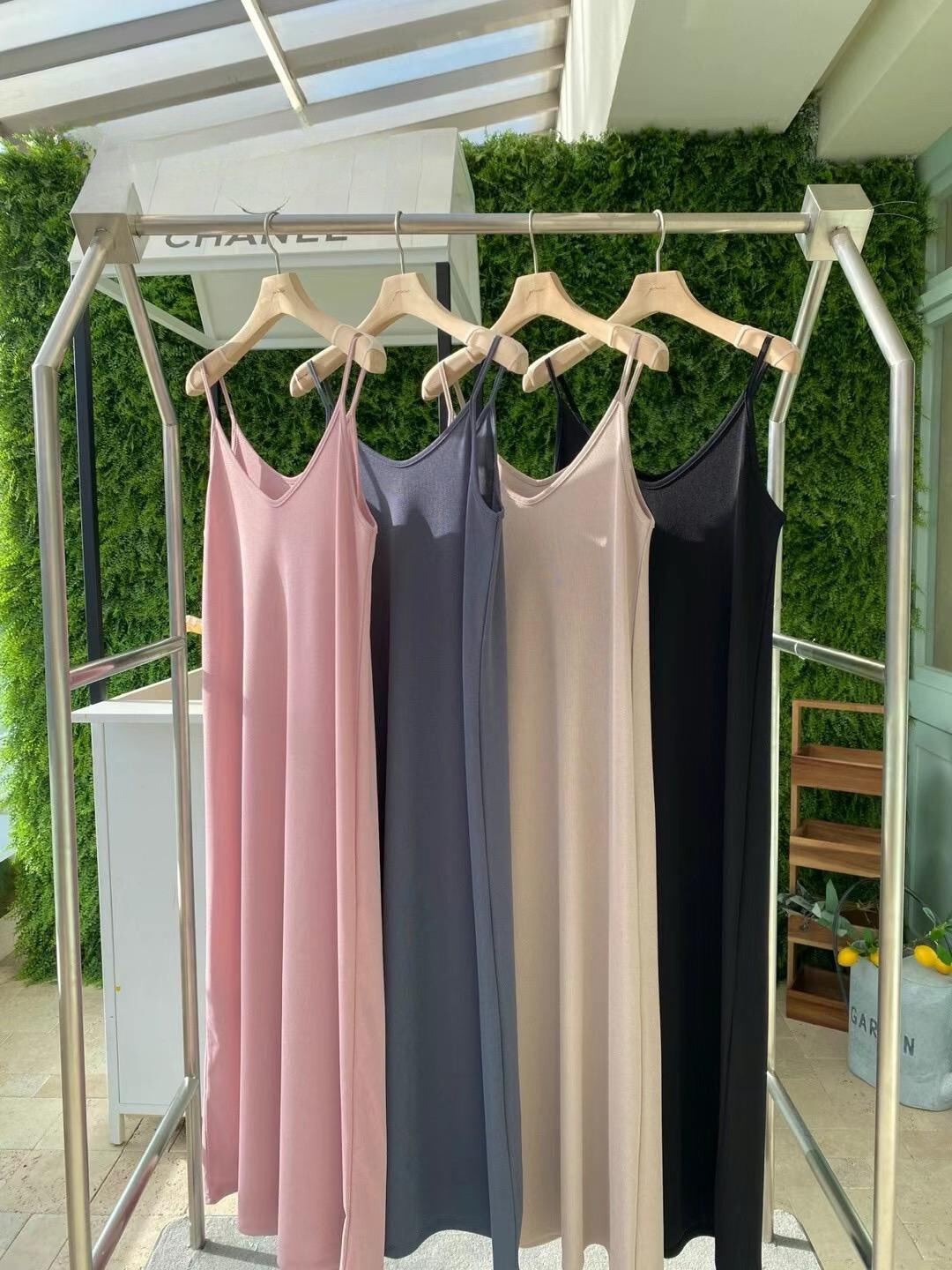 V-neck Sleeveless Maxi Dress *4 Colors