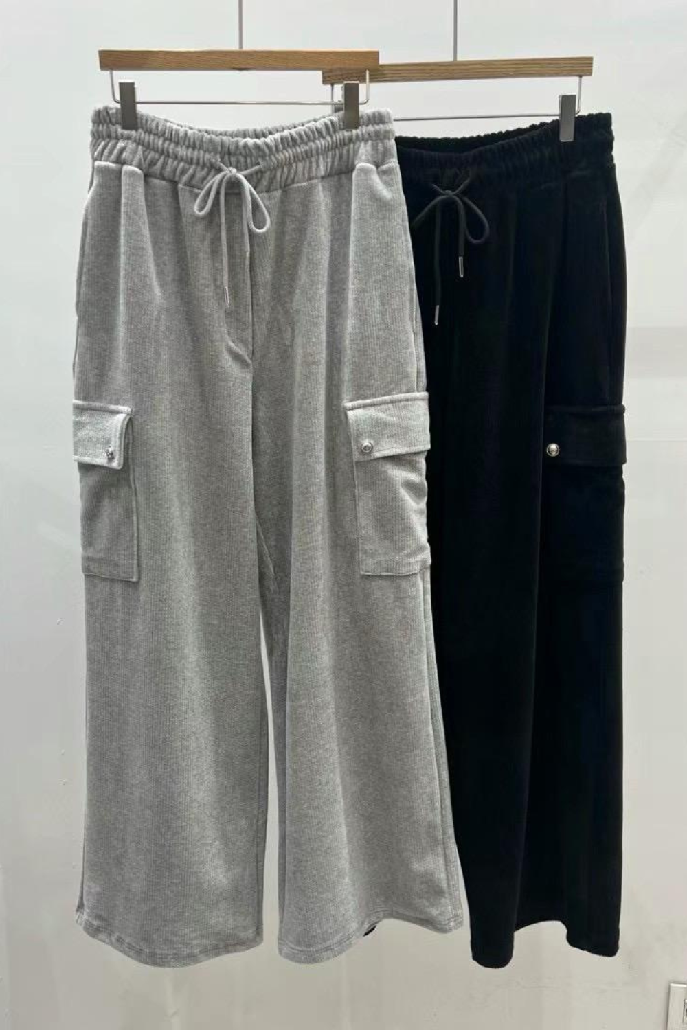 Wide-leg Knit Cargo Pants *2 Colors