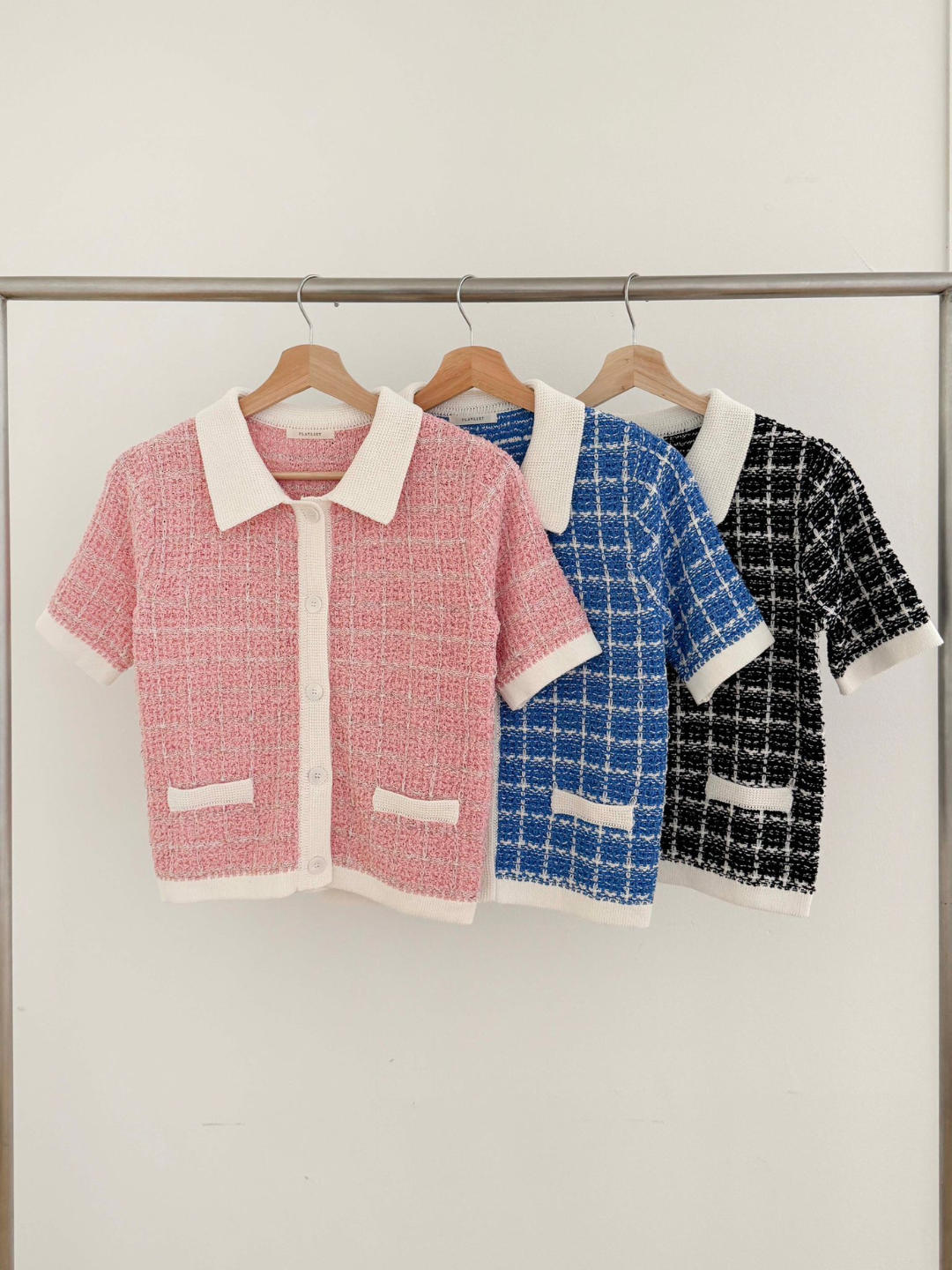 Short Sleeved Knitted Plaid Cardigan *3 Colors