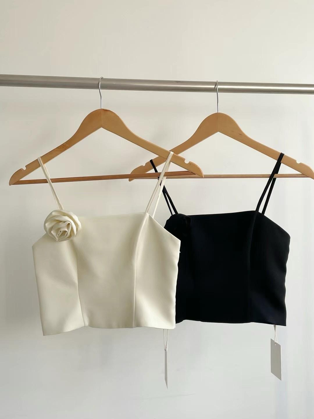 Plain Crop Top *2 Colors