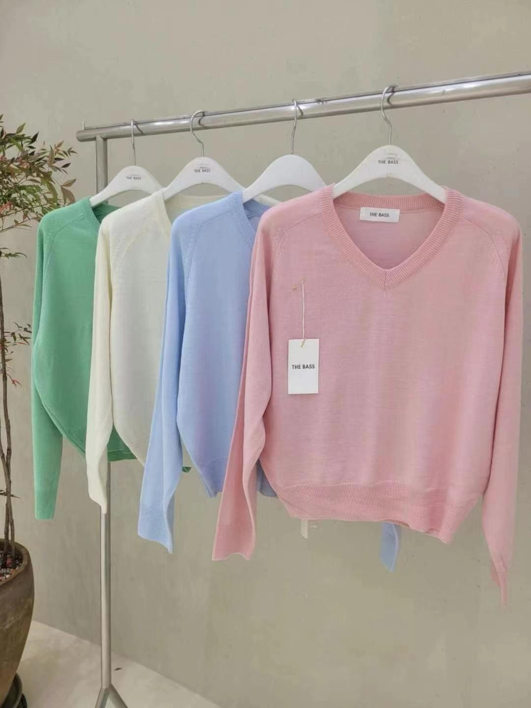 V-neck Knit Sweater *4 Colors