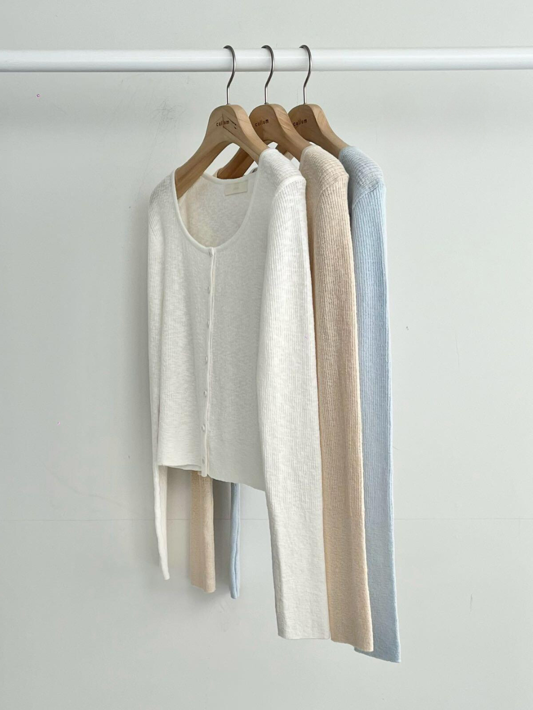 Long Sleeved Scoopneck Knit Cardigan *3 Colors