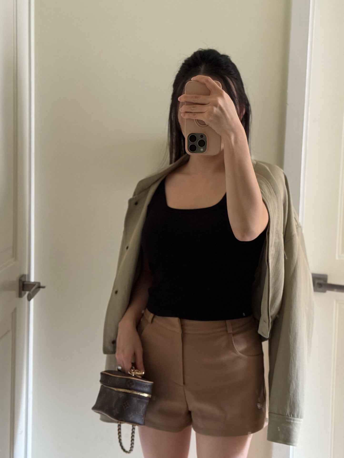Khaki High Waist Dress Shorts 卡其高腰西裝短褲