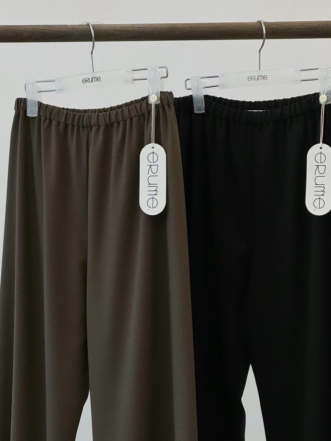 Crepe Trousers Black / Brown