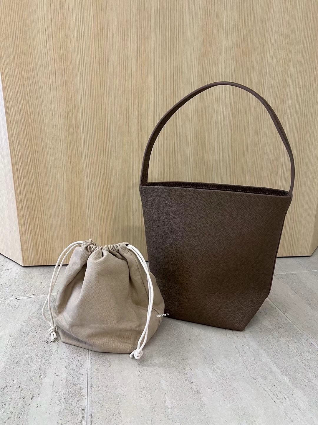 Calf leather bucket shoulder bag