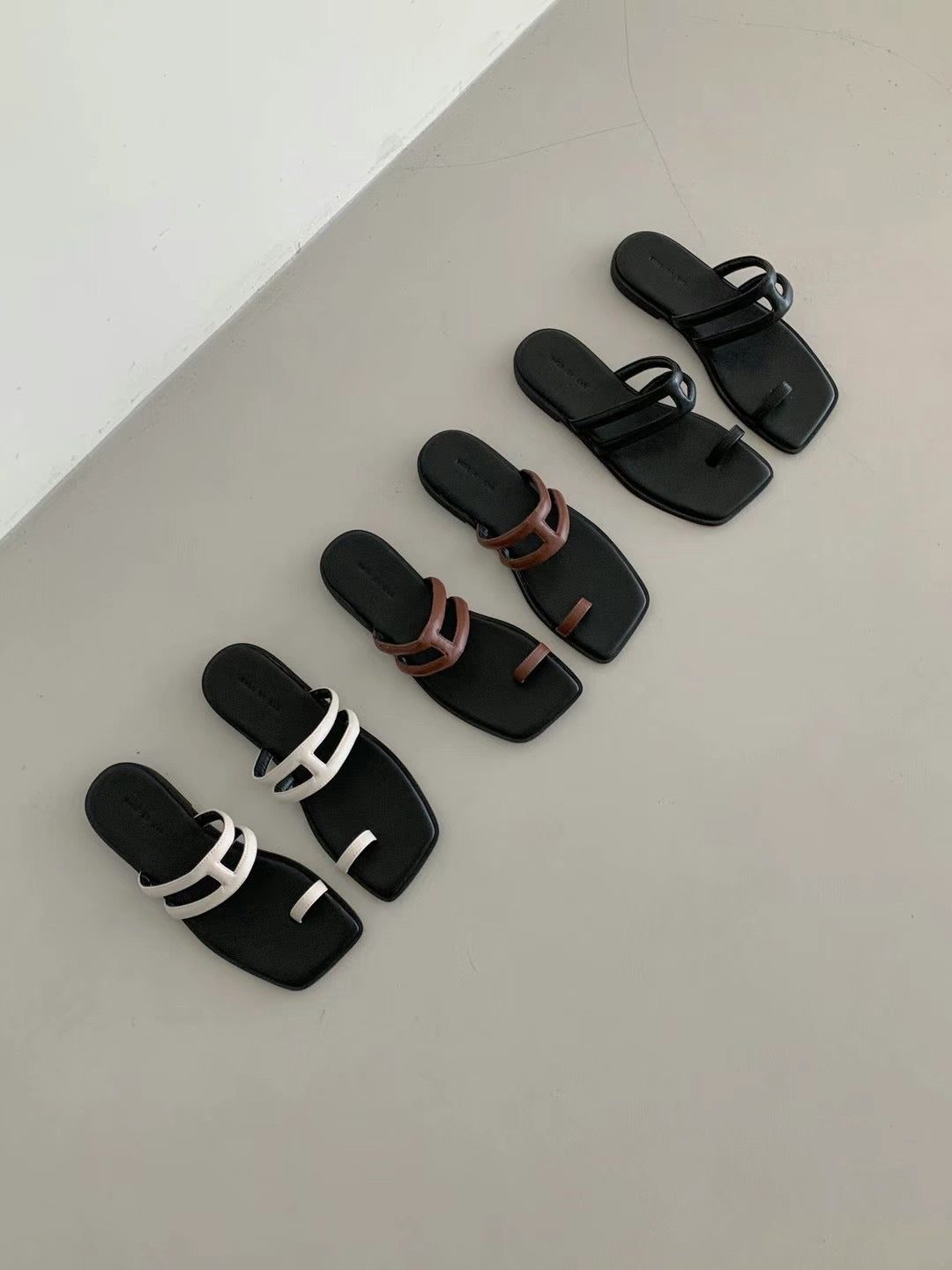 Greek Strap Sandals *3 Colors