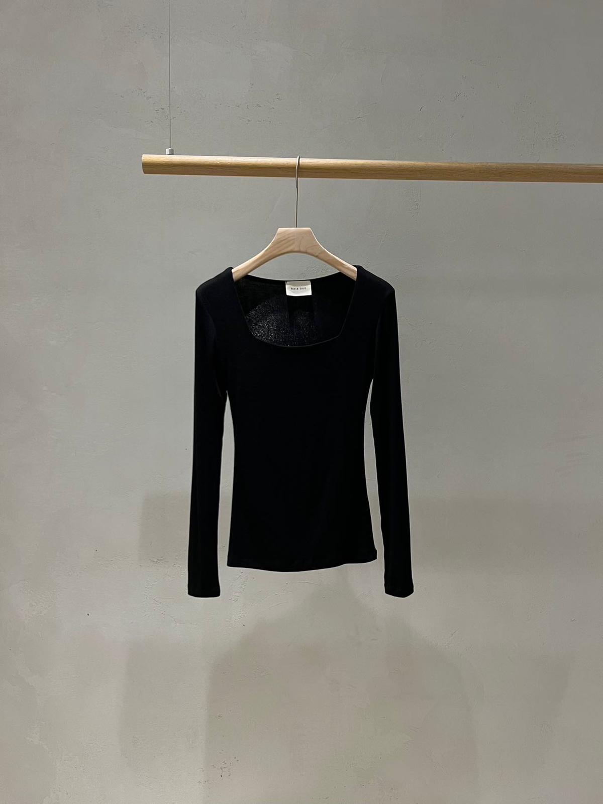 Square Neck Long-Sleeved T-Shirt *5 Colors