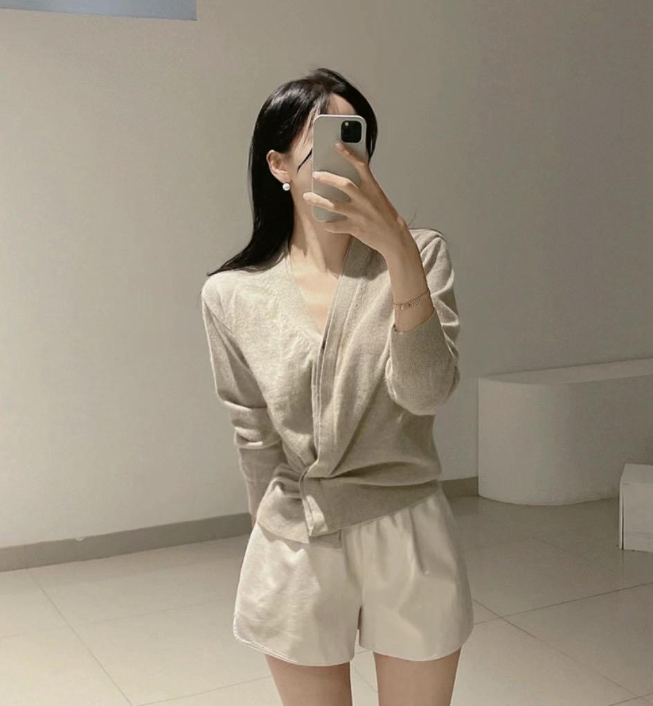 Archer V-Neck Button-Up Knitted Cardigan *4 Colors