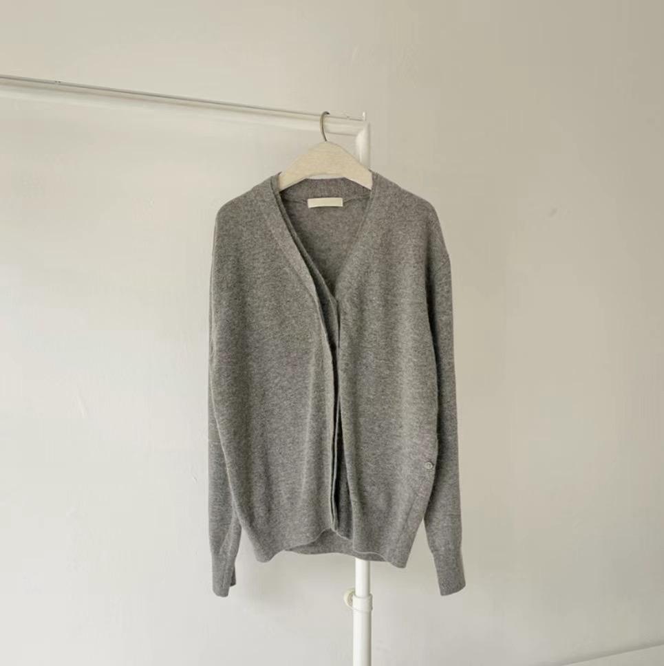 Archer V-Neck Button-Up Knitted Cardigan *4 Colors