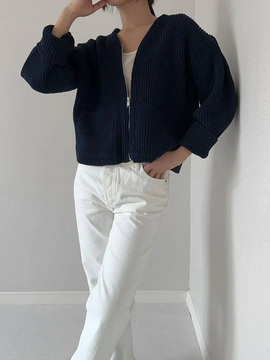 V-Neck Full-Zip Cable Knit Sweater *2 Colors