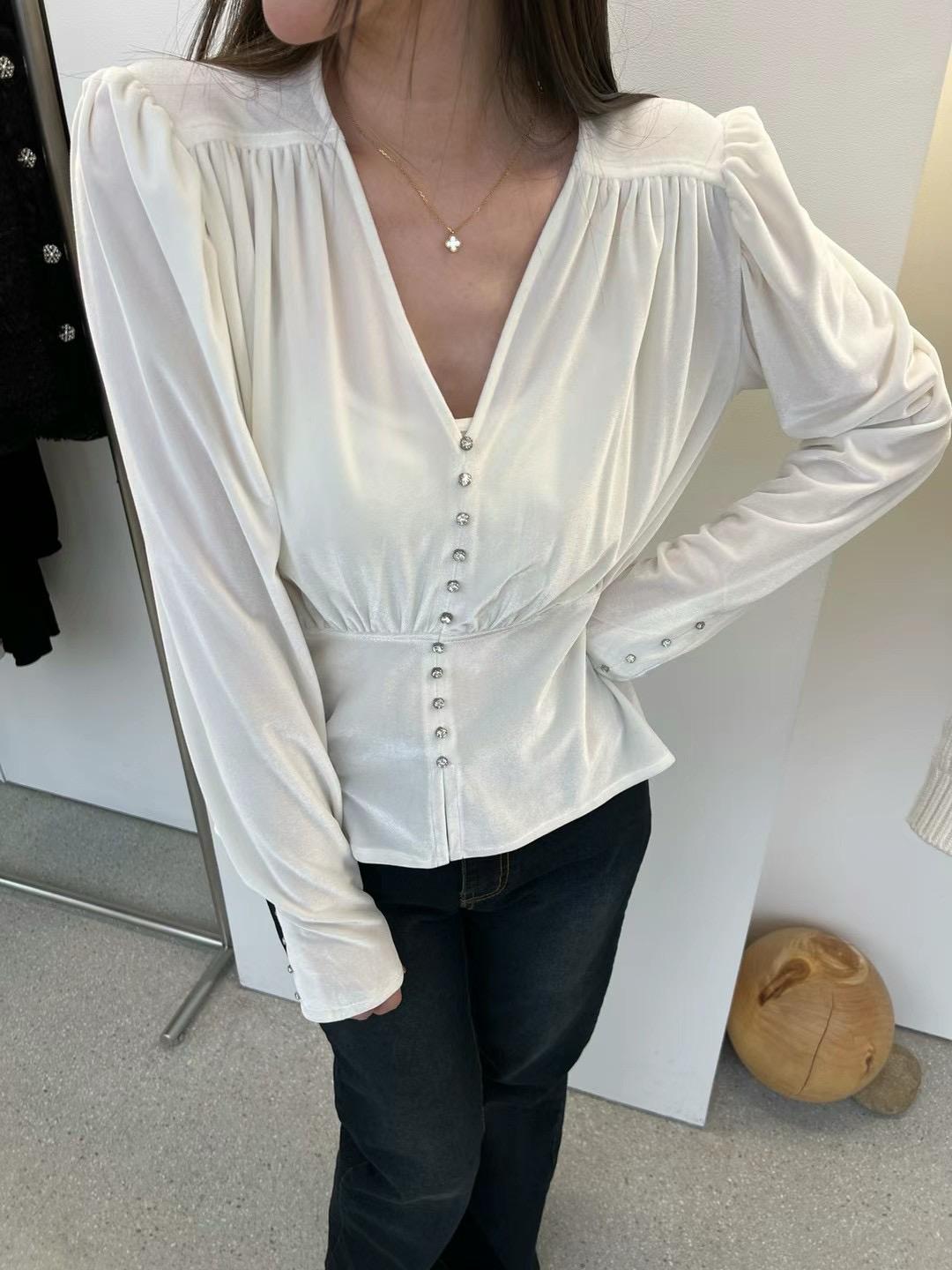 V-neck Pleated Velvet Blouse *2 Colors