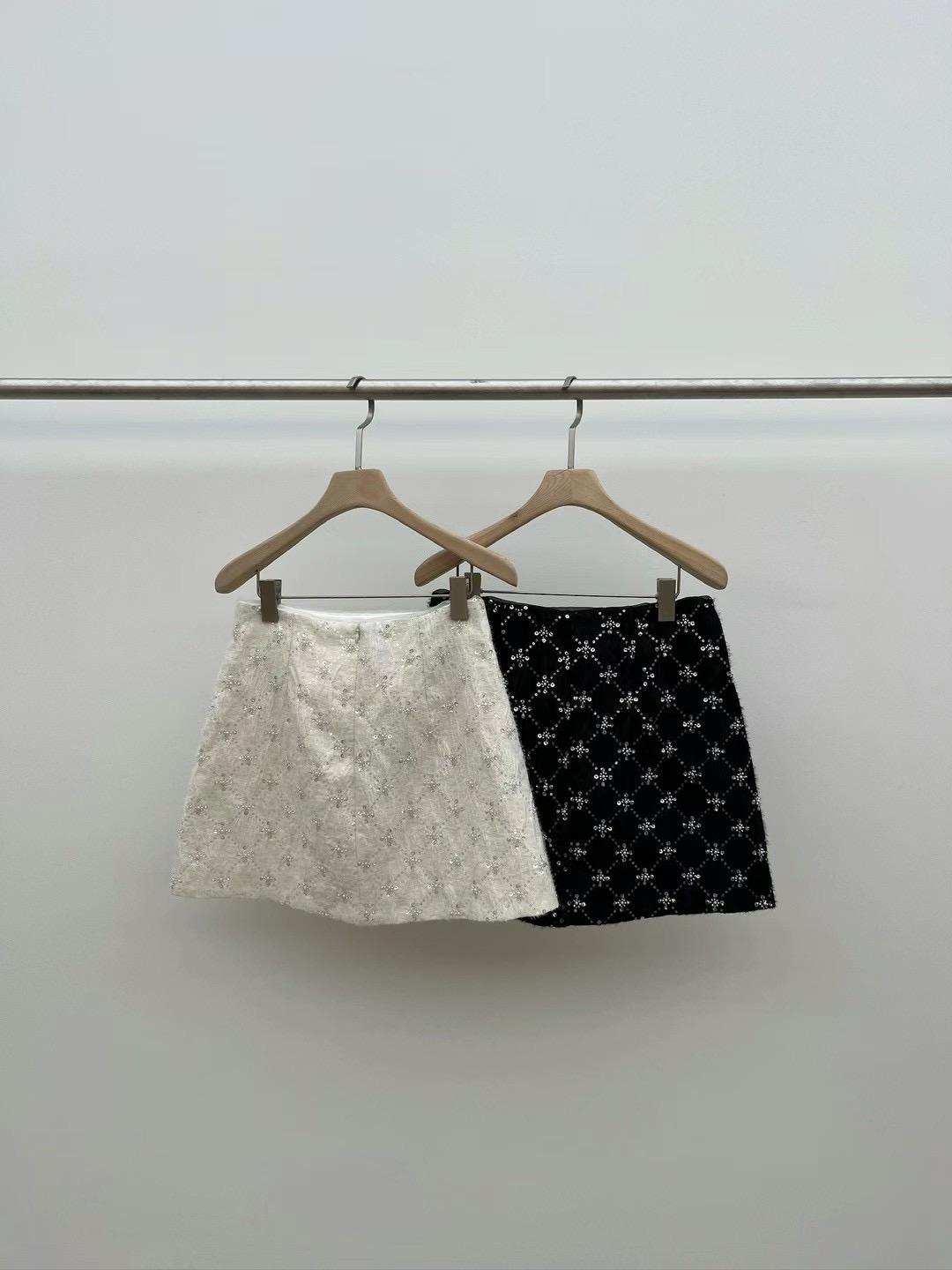 Argyle Pattern Sequinned Skirt *2 Colors