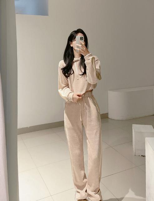 Velvet Knitted Cropped Sweater & Sweatpants Set *2 Colors