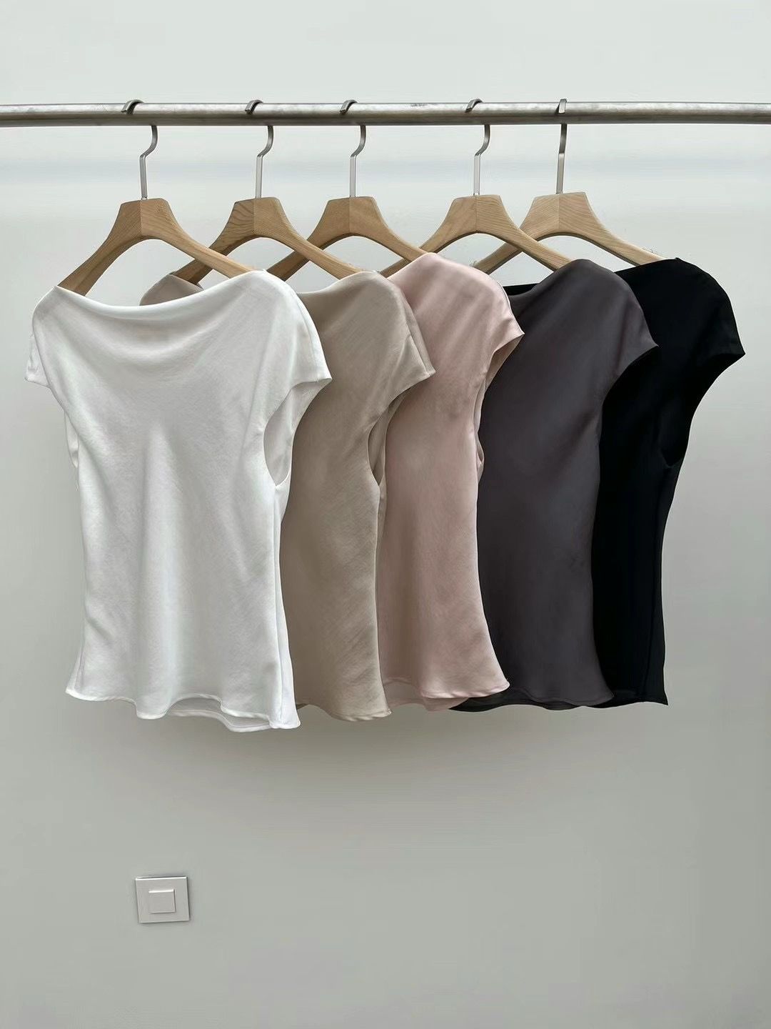 Satin Short Sleeved Blouse *5 Colors