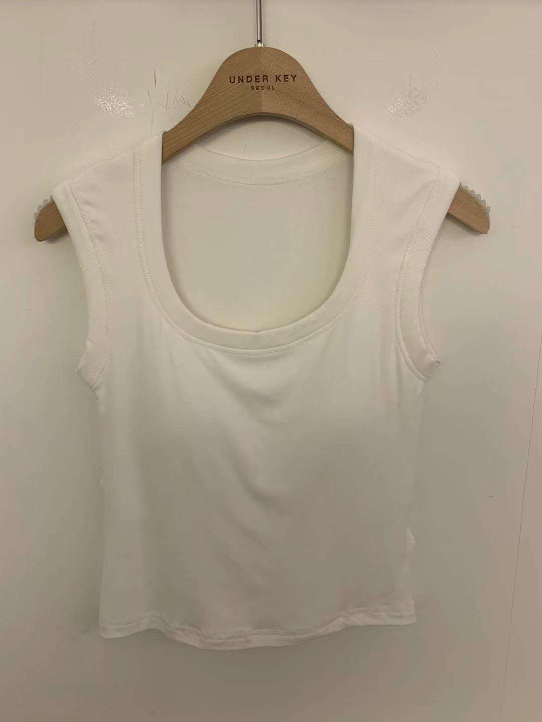 Scoop Neck Padded Tank-Top *3 Colors