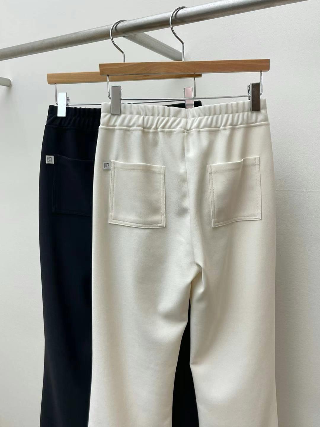 *Exclusive* Straight-leg Crepe Flared Pants *2 Colors