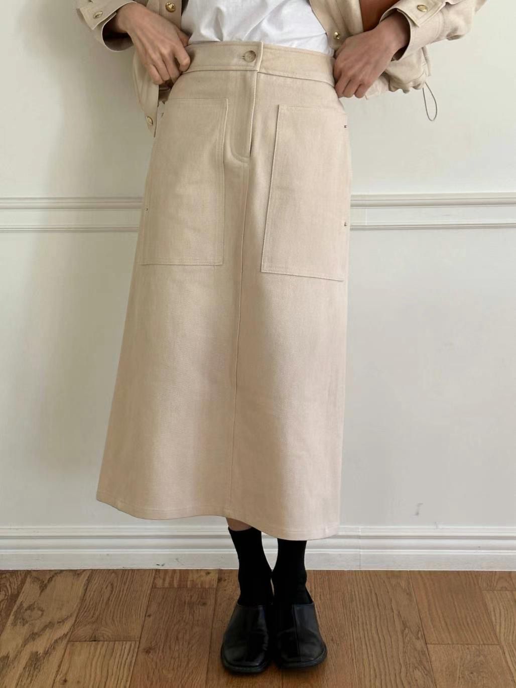 Patch-pocket Textured Maxi Skirt *2 Colors