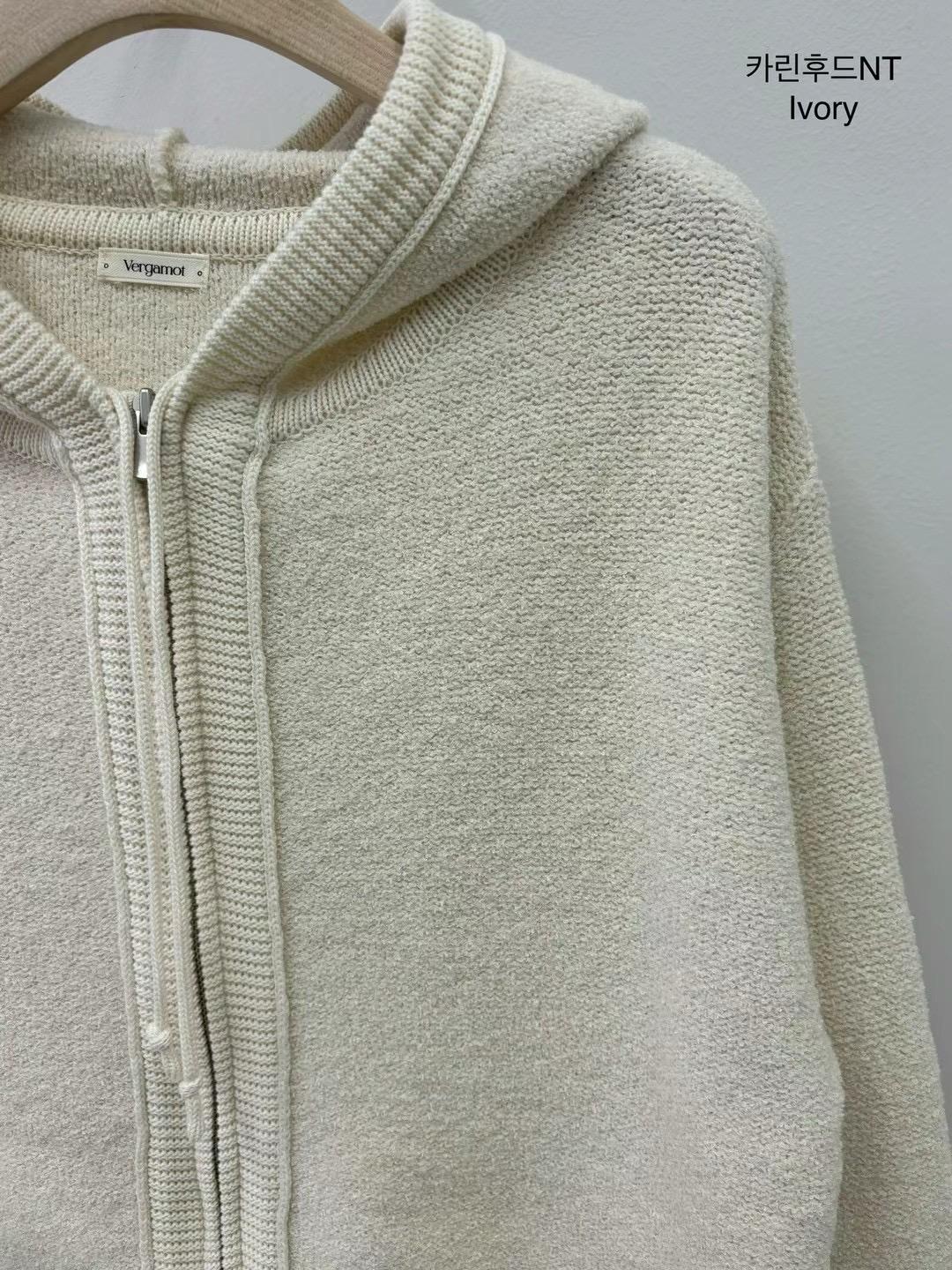 Ribbed-trim Hooded Zip-up Knitted Sweater *3 Colors