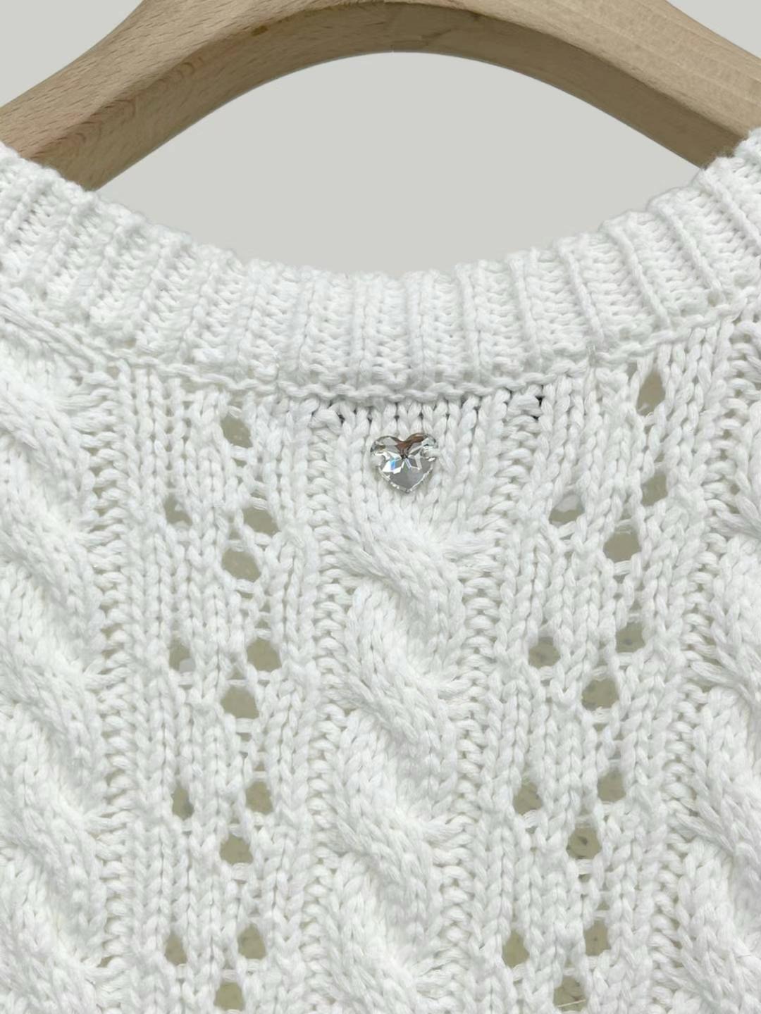 Cable-knit Crochet Vest *3 Colors