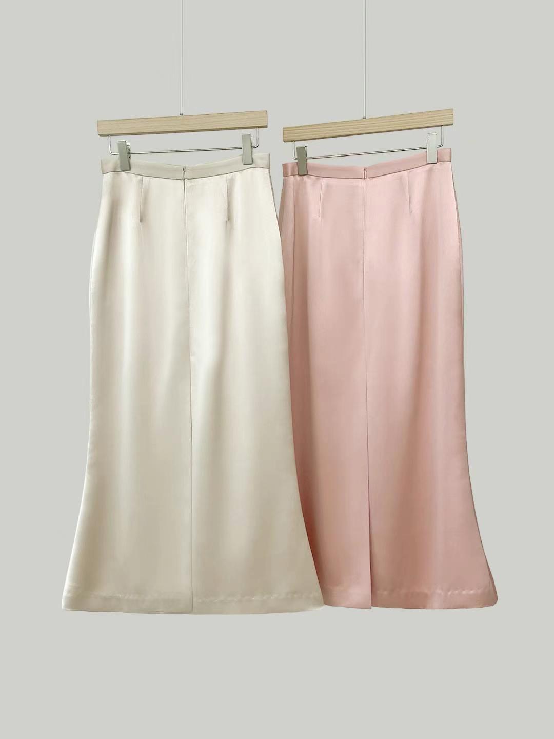 Satin High-waist Slit Skirt *2 Colors