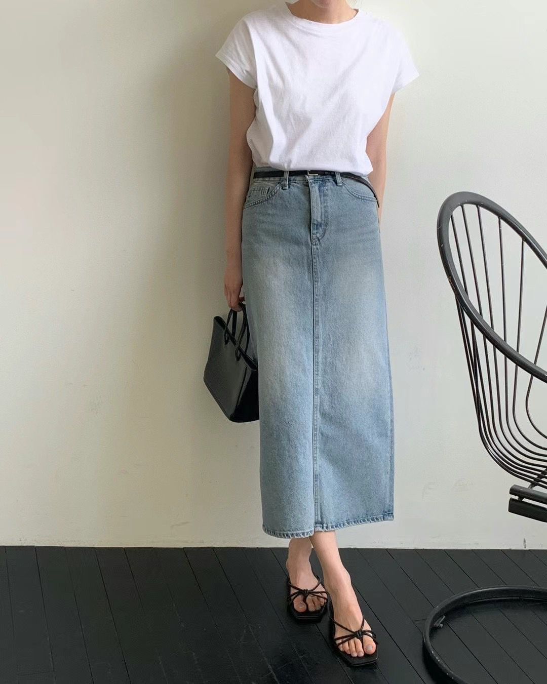 High-waisted Slit Denim Maxi Skirt *2 Colors