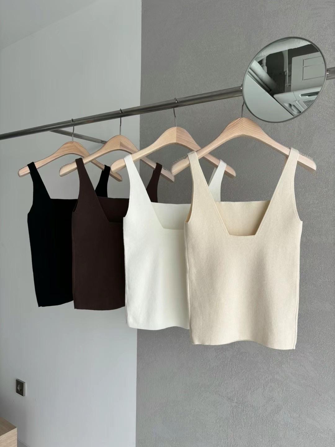 Square-Neck Knitted Crop Top *4 Colors